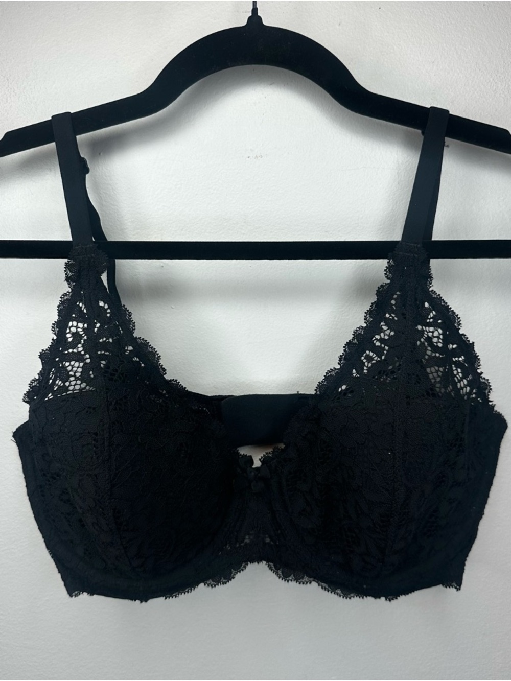 Victoria’s Secret Lined Demi Double Black Lace Bra Size 32DD Body By Victoria
